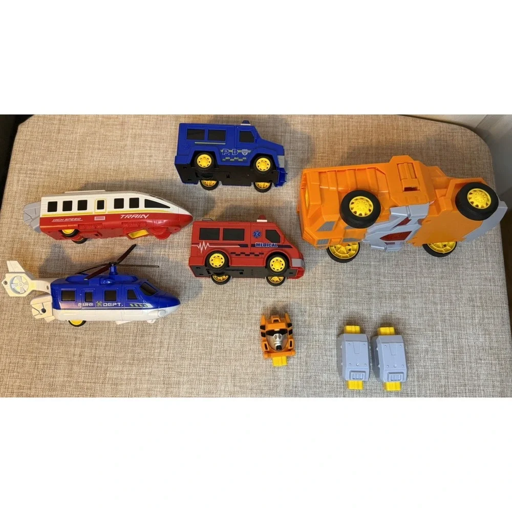 Mori Takk Robot Friction‎ Power Car 5 in 1 Transformer Toy New Damaged Box